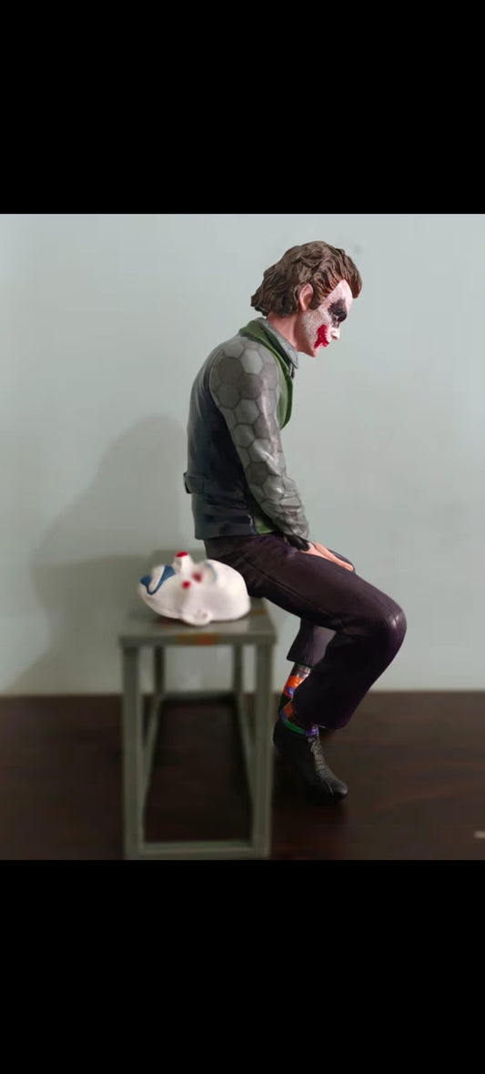 Joker Action Figure, 24cm Collectible Statue, Multicolour
with Mask, Sitting Pose, for Decoration and Car External Decoration, Pack of 1